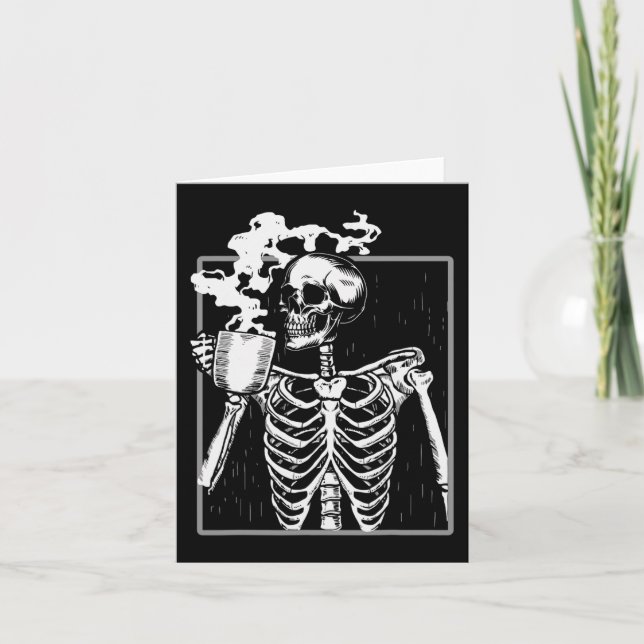 Skeleton Drinking Coffee Funny Skull Manar Kvinnor Kort (Framsida)