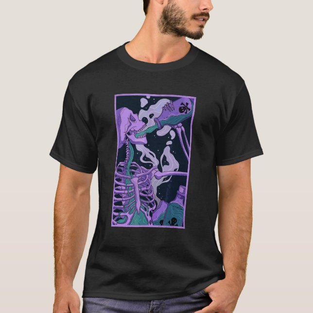 Skeleton Drinking Poison Pastel Goth Occult Art T Shirt (Framsida)