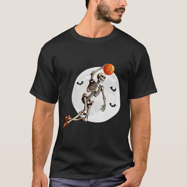 Skeleton Dunk Basketball Player Halloween Måne T Shirt (Framsida)