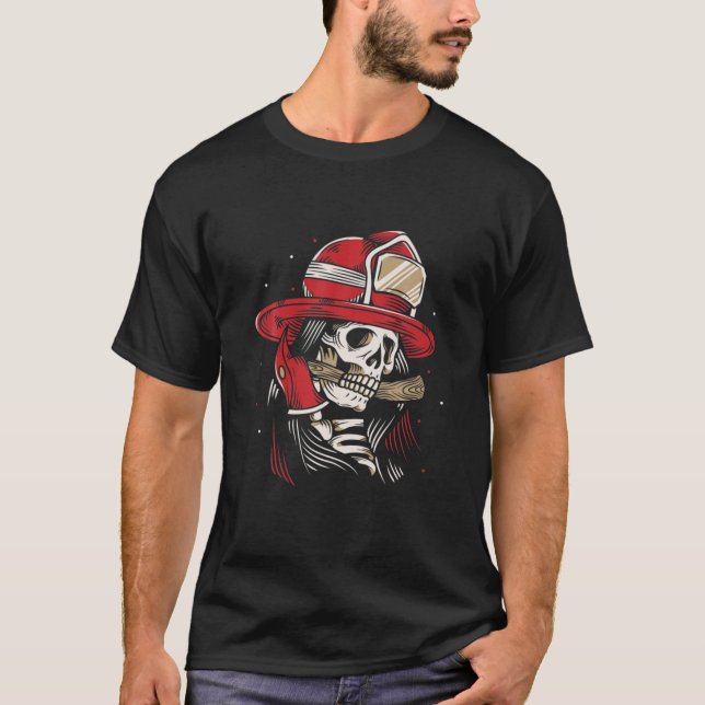 Skeleton Firefighter Lazy Halloween Costume Skull T Shirt (Framsida)