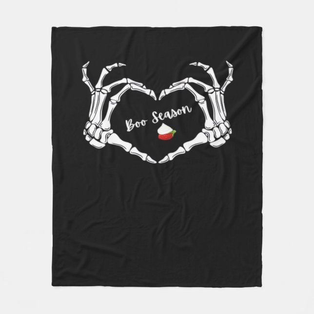 Skeleton Hand Heart Boo Season Classic Fleecefilt (Framsidan)