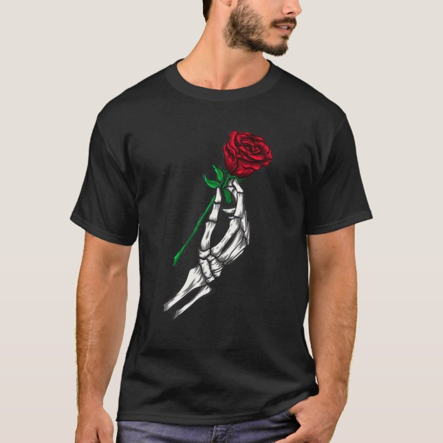 Skeleton Hand Holding A Röd ros Tattoo Artist T Shirt (Framsida)
