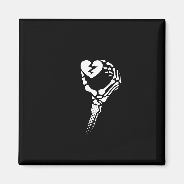 Skeleton Hand Holding Heart Magnet (Framsidan)