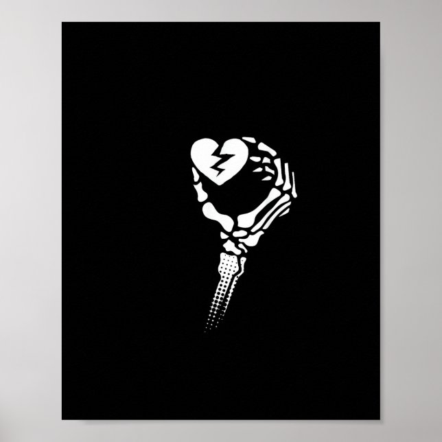 Skeleton Hand Holding Heart Poster (Framsidan)