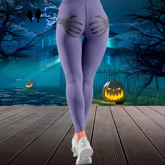 Skeleton Hand på Booty Funny Halloween Lila Leggings (Skeleton Hand on Booty Funny Halloween Purple Leggings)