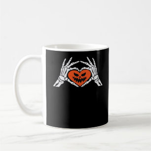 Skeleton Händer A Spooky Halloween Heart Classic Kaffemugg