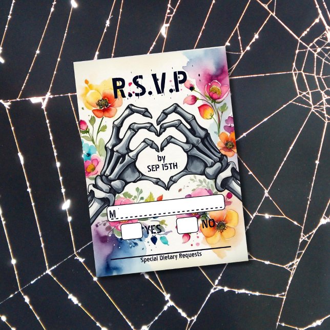 Skeleton Hands Love Heart Floral Gothic Wed? OSA Kort (Skapare uppladdad)