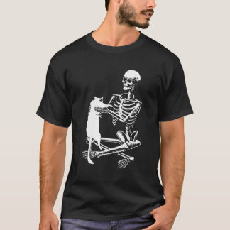 Skeleton Holding A Cat Shirt Lazy Halloween Costum T