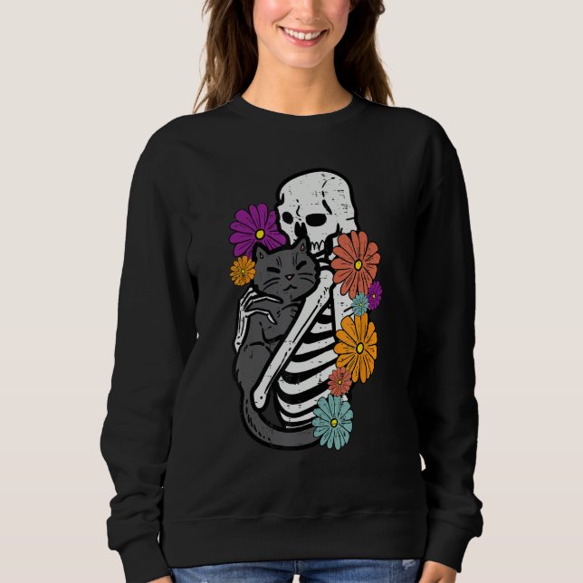 Skeleton Hugging Black Cat Flowers Halloween Women T Shirt (Framsida)