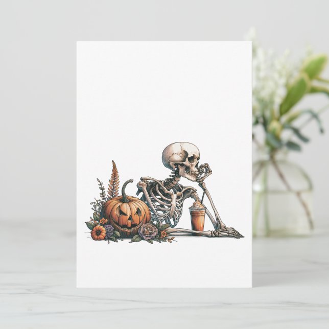 Skeleton med pumpa och dryck. Halloween Meny (Stående Fram)