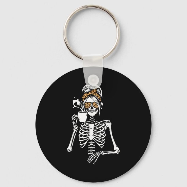 Skeleton Messy Bun Coffee Drinking Halloween Costu Nyckelring (Framsida)