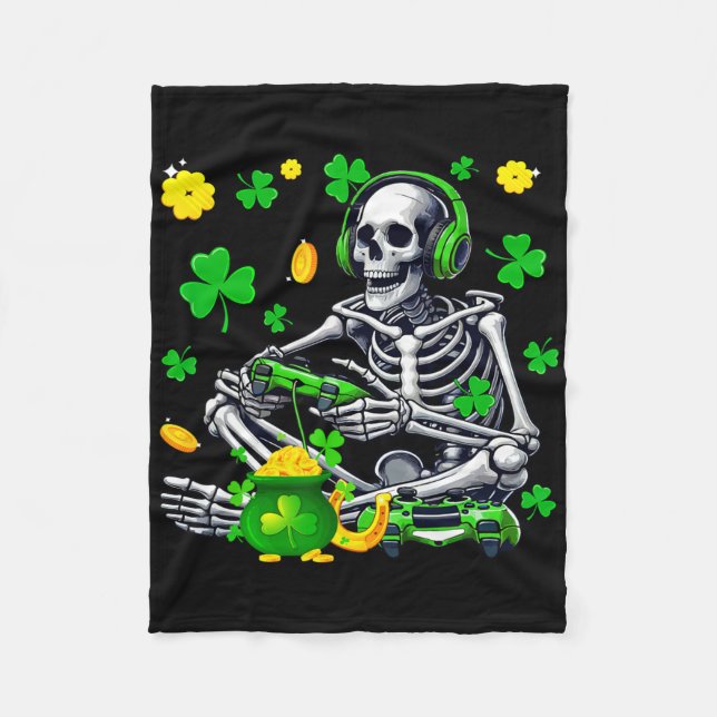 Skeleton Playing Game Gamer St. Patrick's Day Sham Fleecefilt (Framsidan)