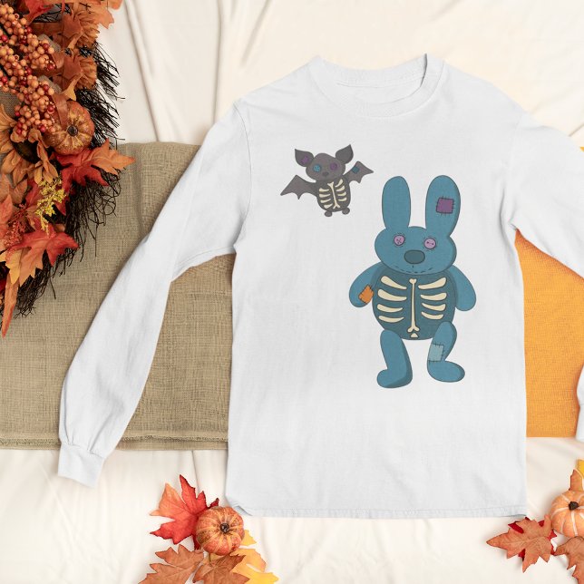 Skeleton Rabbit och Fladdermus Cute Halloween Grap T Shirt (Skapare uppladdad)