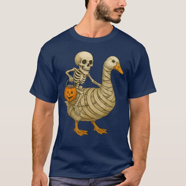 Skeleton Riding Mamma Goose Halloween Funny Pumpki T Shirt (Framsida)