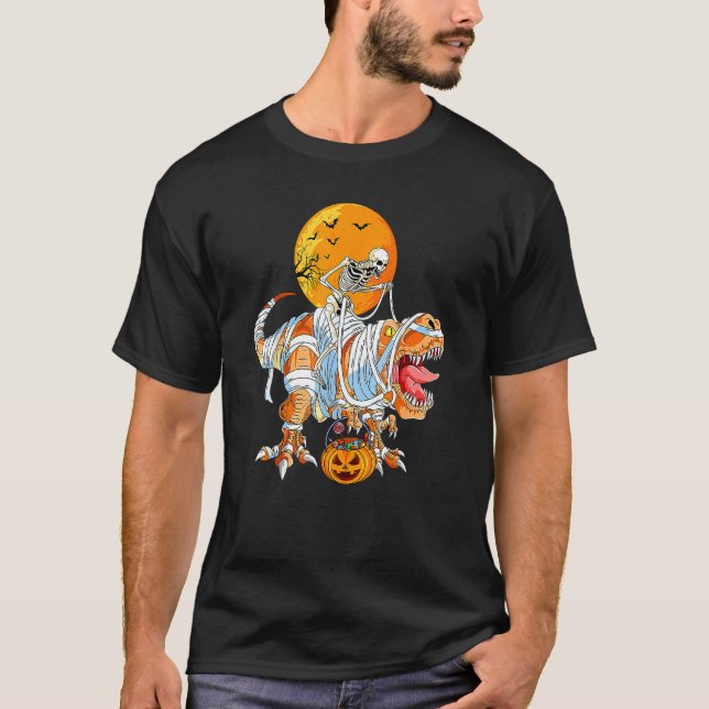 Skeleton Riding Mummy Dinosaur Rex Halloween  Pump T Shirt (Framsida)