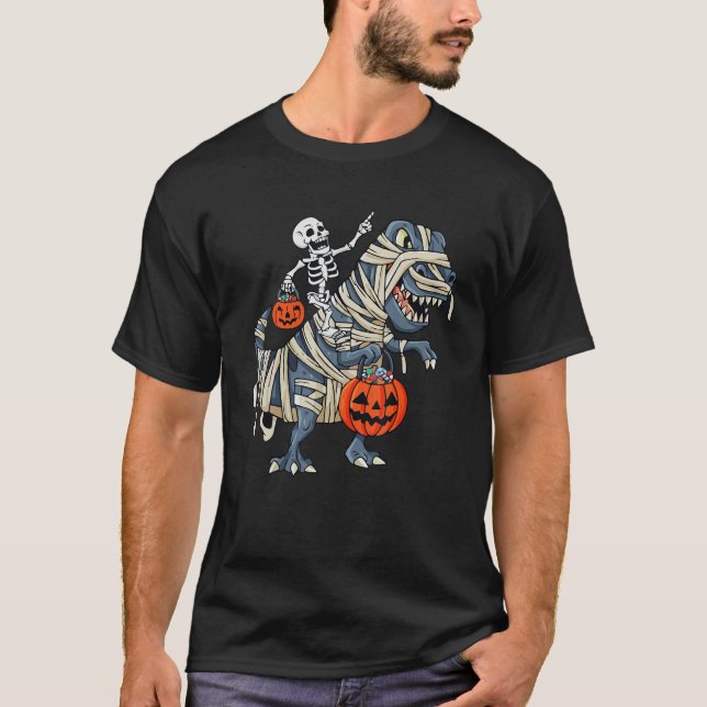Skeleton Riding Mummy Dinosaur rex Halloween Pump T Shirt (Framsida)