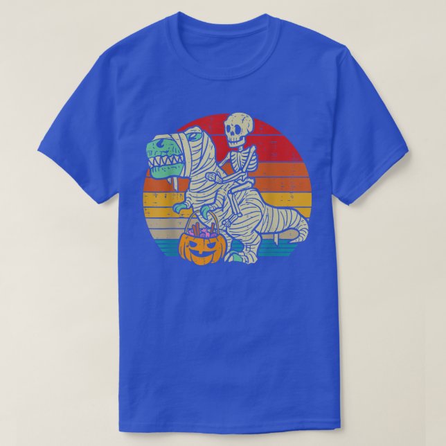 Skeleton Riding Mummy Dinosaur T re Retro Hallowee Shirt (Design framsida)