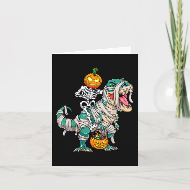 Skeleton Riding Mummy Dinosaur T rex Halloween Pum Kort (Framsida)