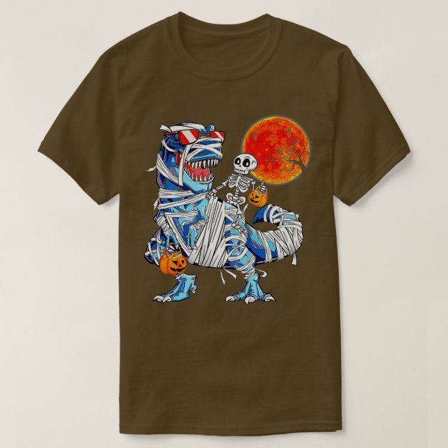 Skeleton Riding Mummy Dinosaur T Rex Halloween Rol Shirt (Design framsida)