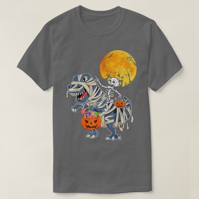 Skeleton Riding Mummy Dinosaur T Rex Pumpkin Funny Shirt (Design framsida)