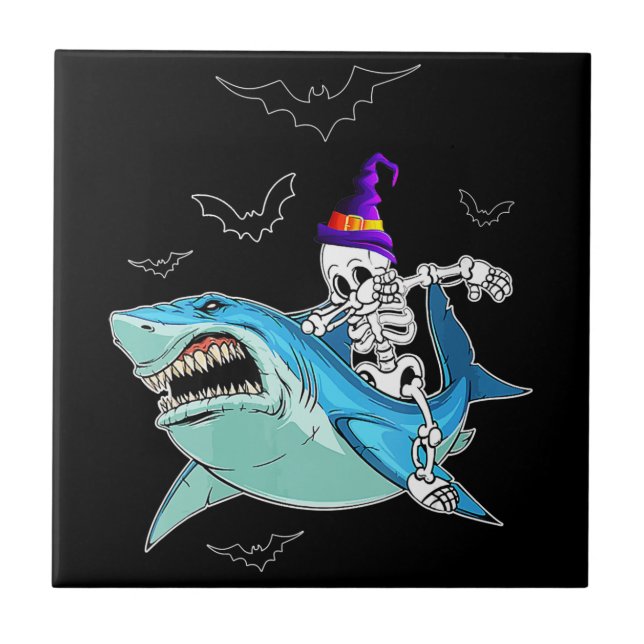 Skeleton Riding Shark Funny - Crazy Halloween Gift Kakelplatta (Framsidan)
