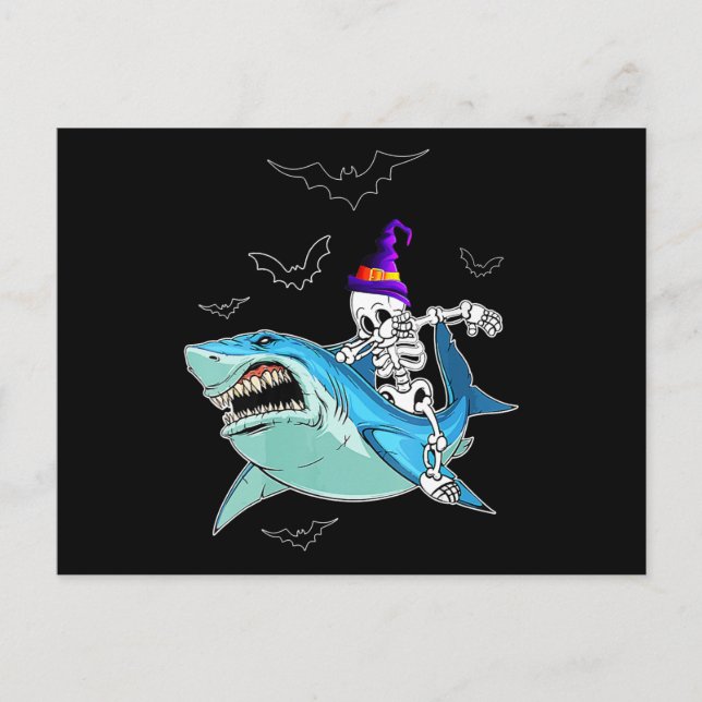Skeleton Riding Shark Funny - Crazy Halloween Gift Vykort (Framsida)