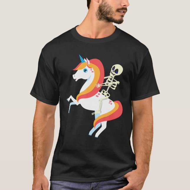 Skeleton Riding Unicorn Cute Funny Skull Halloween T Shirt (Framsida)