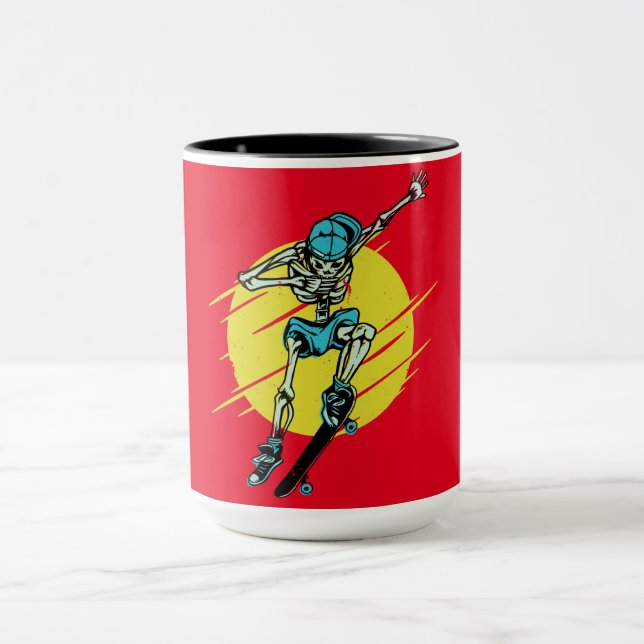 Skeleton Skateboarding Design (luddig Skater) Mugg (Center)