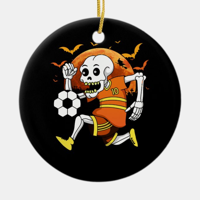 Skeleton spelar fotboll Funny Halloween Soccer Spo Julgransprydnad Keramik (Framsidan)