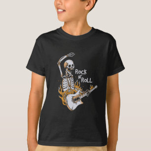 Skeleton spelar gitarr med eld t shirt