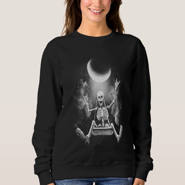 Skeleton Swinging Moon Rock T Shirt (Framsida)