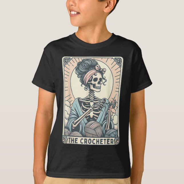 Skeleton The Crocheter Mom Tarot Card Knitter Croc T Shirt (Framsida)