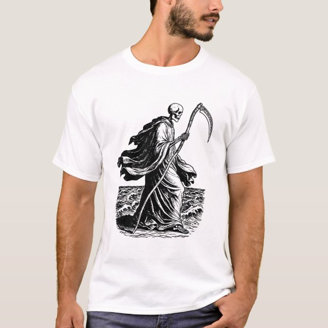skeleton with the scythe at the sea t shirt (Framsida)