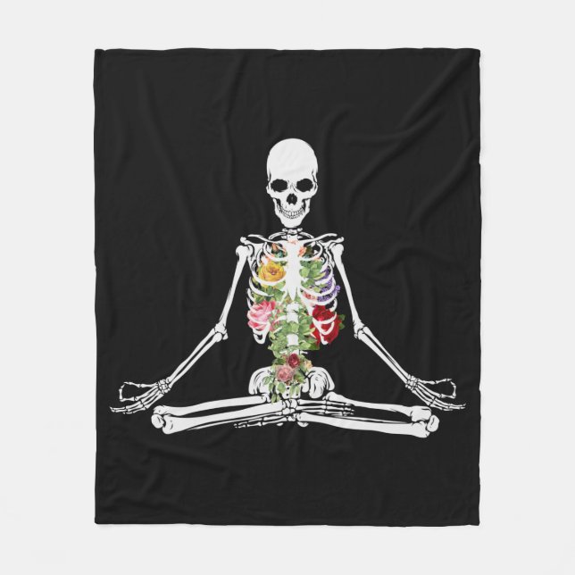 Skeleton Yoga Flowers Meditation Blankett Fleecefilt (Framsidan)
