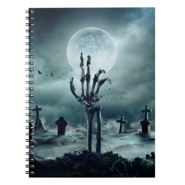 Skeleton Zombie Hand Stigning ut ur ett grav-Yard  Anteckningsbok (Framsidan)