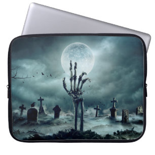 Skeleton Zombie Hand Stigning ut ur ett grav-Yard Laptop Fodral