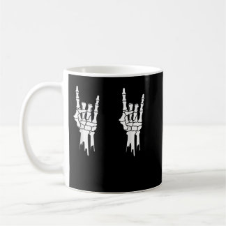 Skeletons hand håller Pastel Polka Dot Egg Lycklig Kaffemugg