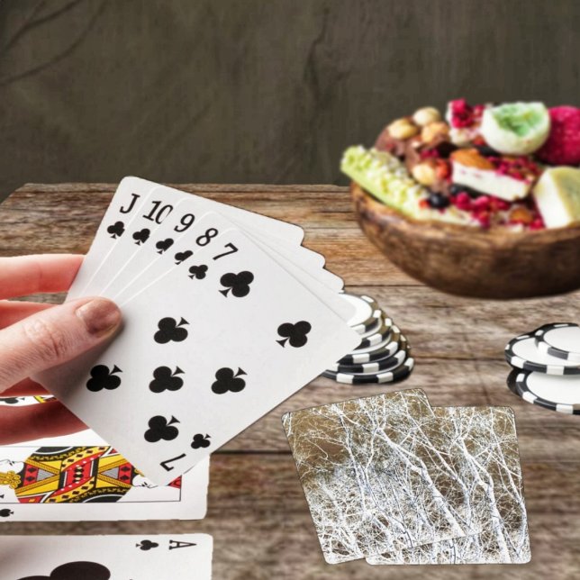 Skeletskog Casinokort (Break out the Skeletal Forest Poker Playing Cards, for a spooky game of poker!)