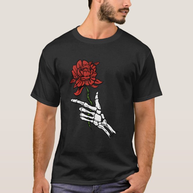 Skelett Hand som Håller en Röd Ros T Shirt (Framsida)