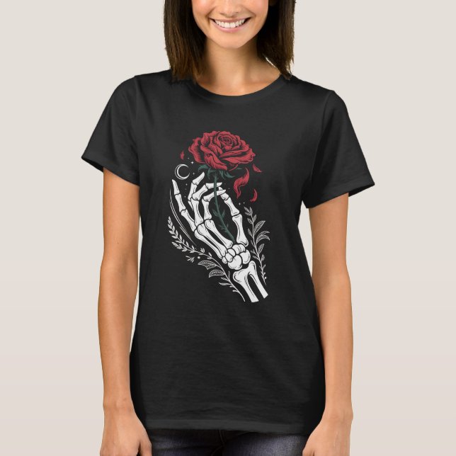 Skelett Hand som Håller Ros Gotisk T-Shirt för Mör (Framsida)