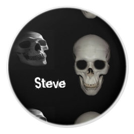 Skelett i den nära keramiska knoppen knopp