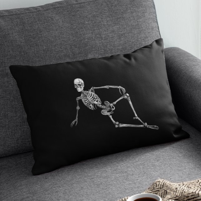 Skelett- lägga besegrar svart Minimalistic Lumbarkudde (Skapare uppladdad)