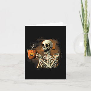 Skelett som dricker kaffe Roligt skelett Halloween Kort