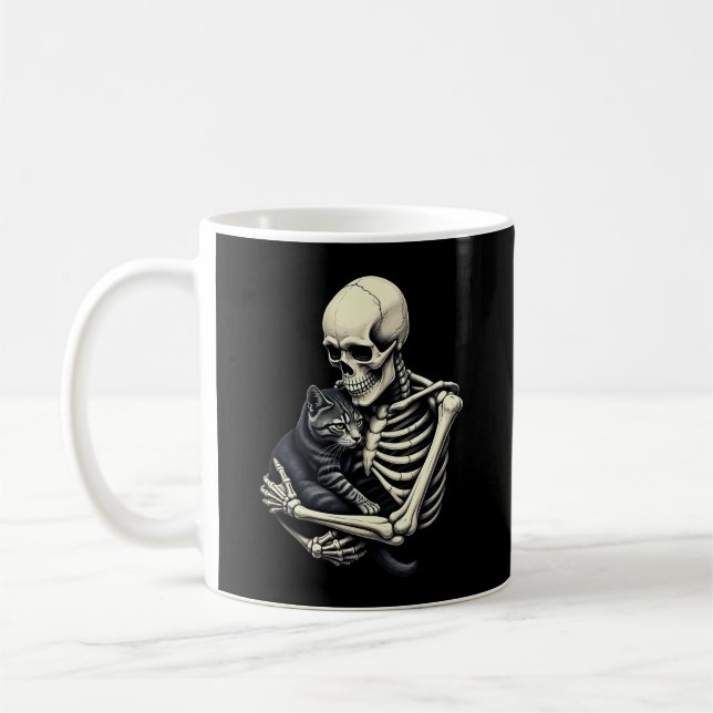 Skelett som kramar katt Rolig Halloween för kattäl Kaffemugg (Vänster)