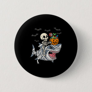 Skelett som rider på Mummyhaj Halloween pojkar små Knapp