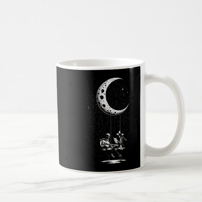 Skelettpar Måne Spelar Gitarr Halloween  Kaffemugg (Höger)
