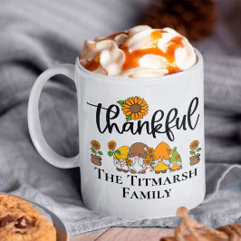 Skenbar liten solrosgnomfamilj kaffemugg