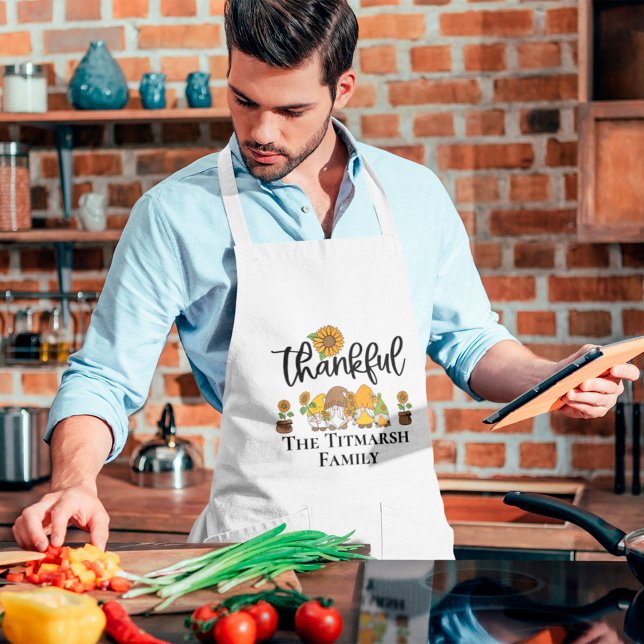 Skenbar liten solrosgnomfamilj långt förkläde (thankful family thanksgiving apron)