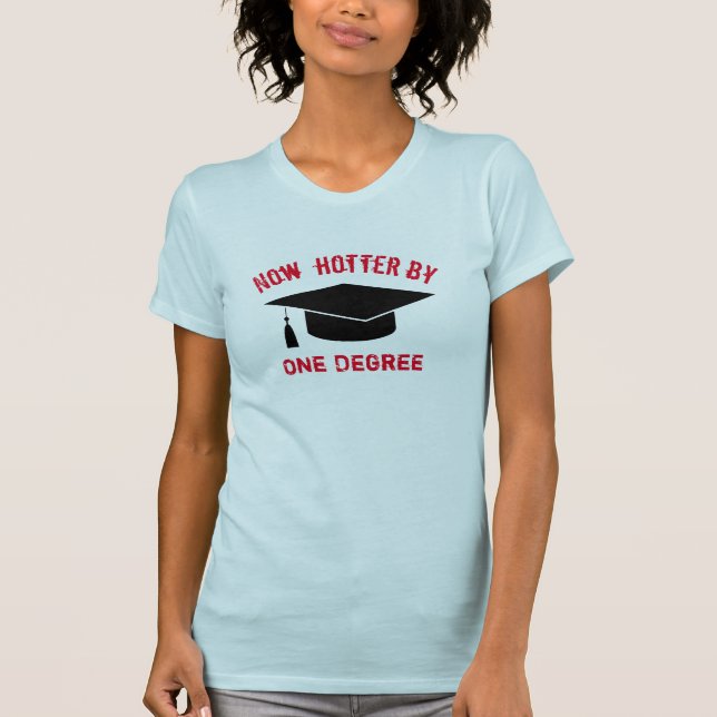 Skeppsdesign i en grad av cute Studenten T Shirt (Framsida)