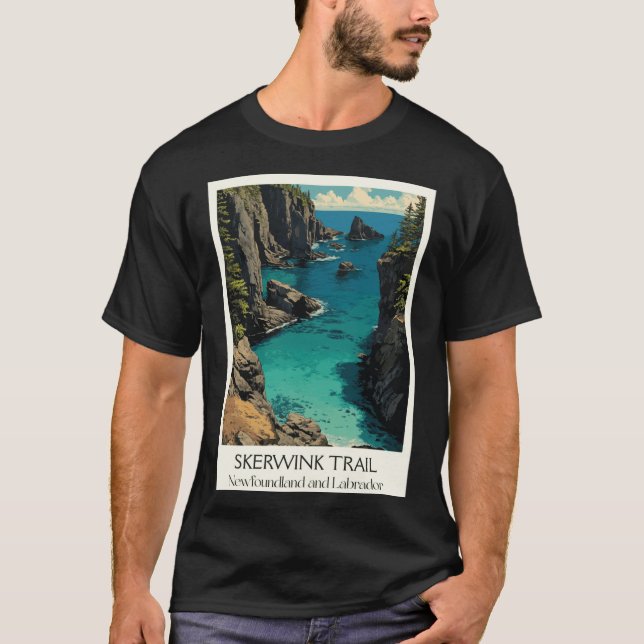 Skerwink Trail Newfoundlandtrinity Bay Kustvandrin T Shirt (Framsida)
